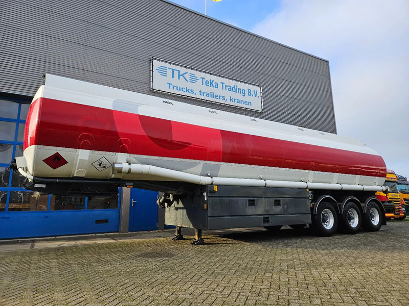 LAG O-3-43 01 47.500 L 5 Compartimenten Digitale meters disc brakes - Полуремарке цистерна: снимка 2 LAG O-3-43 01 47.500 L 5 Compartimenten Digitale meters disc brakes - Полуремарке цистерна: снимка 2