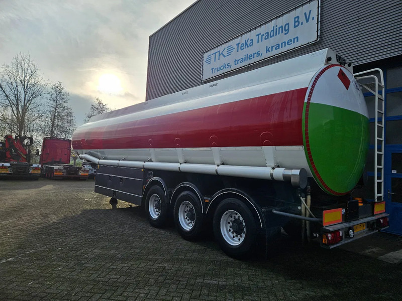 LAG O-3-43 01 47.500 L 5 Compartimenten Digitale meters disc brakes - Полуремарке цистерна: снимка 4 LAG O-3-43 01 47.500 L 5 Compartimenten Digitale meters disc brakes - Полуремарке цистерна: снимка 4