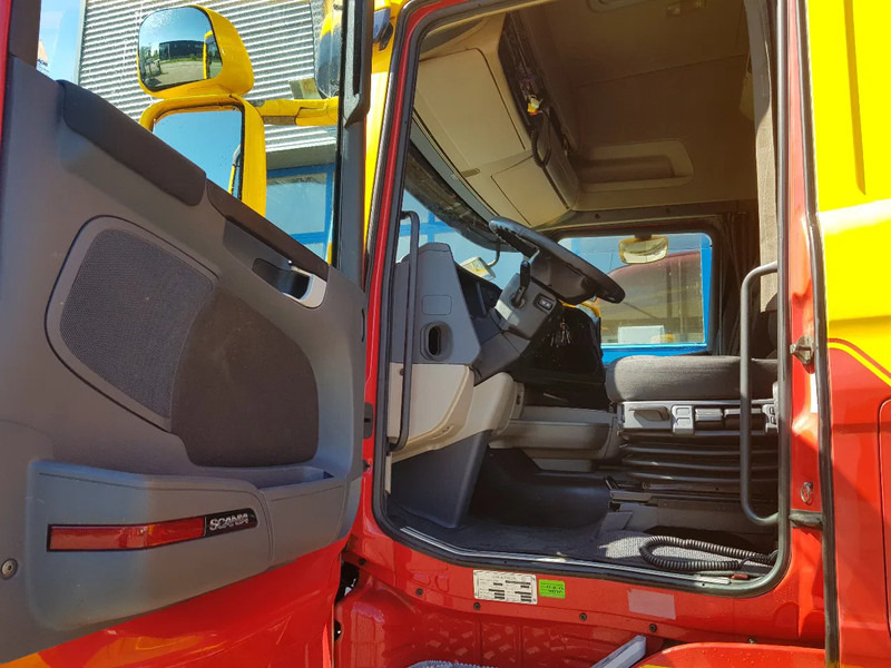 Контейнеровоз/ Сменна каросерия камион Scania R450 8x2 Topline ADR EX/II, EX/III, FL en AT SCR only: снимка 17 Контейнеровоз/ Сменна каросерия камион Scania R450 8x2 Topline ADR EX/II, EX/III, FL en AT SCR only: снимка 17