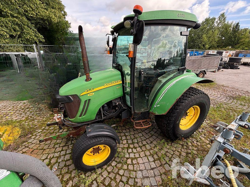 John Deere 4720 Kompakttraktor - Трактор: снимка 1 John Deere 4720 Kompakttraktor - Трактор: снимка 1