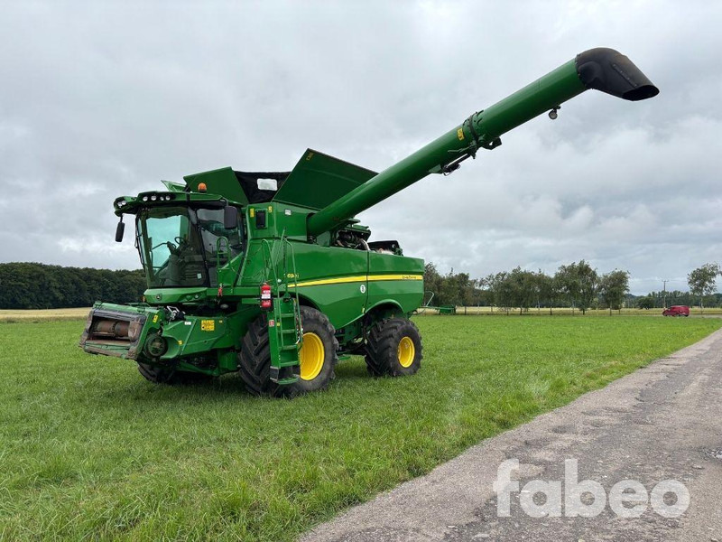 John Deere S690i - Зърнокомбайн: снимка 2 John Deere S690i - Зърнокомбайн: снимка 2