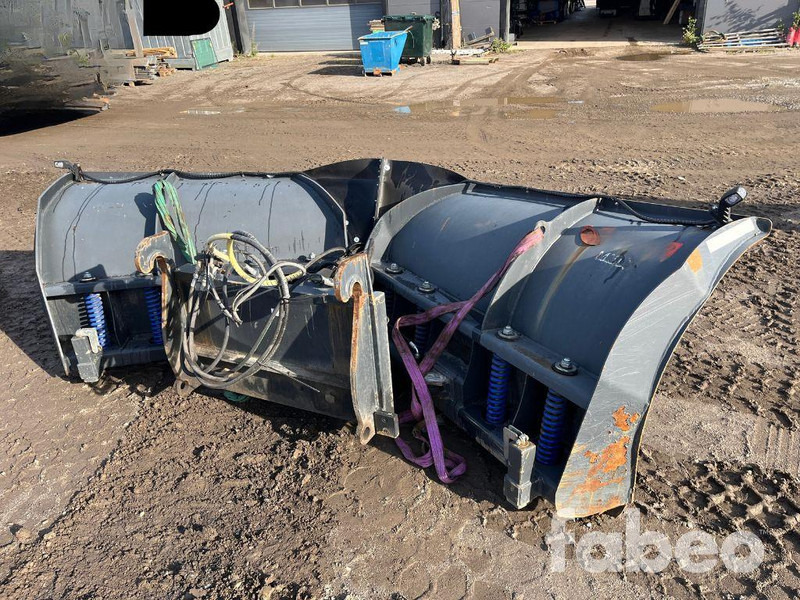 Mito 370 - Снегорин: снимка 1 Mito 370 - Снегорин: снимка 1