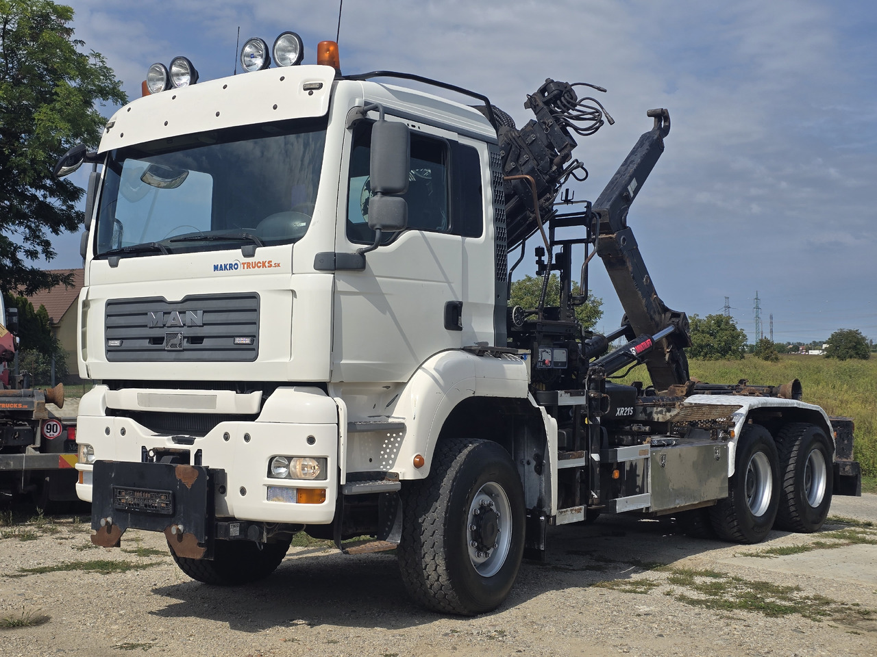MAN TGA 26.440 6X6 / HOOK SYSTEM / HIAB 166D REMOTE SPECIAL PRICE ONLY THIS YEAR - Мултилифт с кука камион, Камион с кран: снимка 2 MAN TGA 26.440 6X6 / HOOK SYSTEM / HIAB 166D REMOTE SPECIAL PRICE ONLY THIS YEAR - Мултилифт с кука камион, Камион с кран: снимка 2
