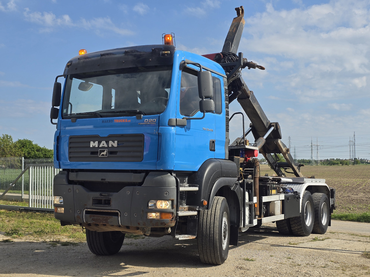Лизинг на MAN TGA 33.430 6X6 / HMF 1823 K3+REM.CON./ HOOK SYSTEM 2x in stock MAN TGA 33.430 6X6 / HMF 1823 K3+REM.CON./ HOOK SYSTEM 2x in stock: снимка 6