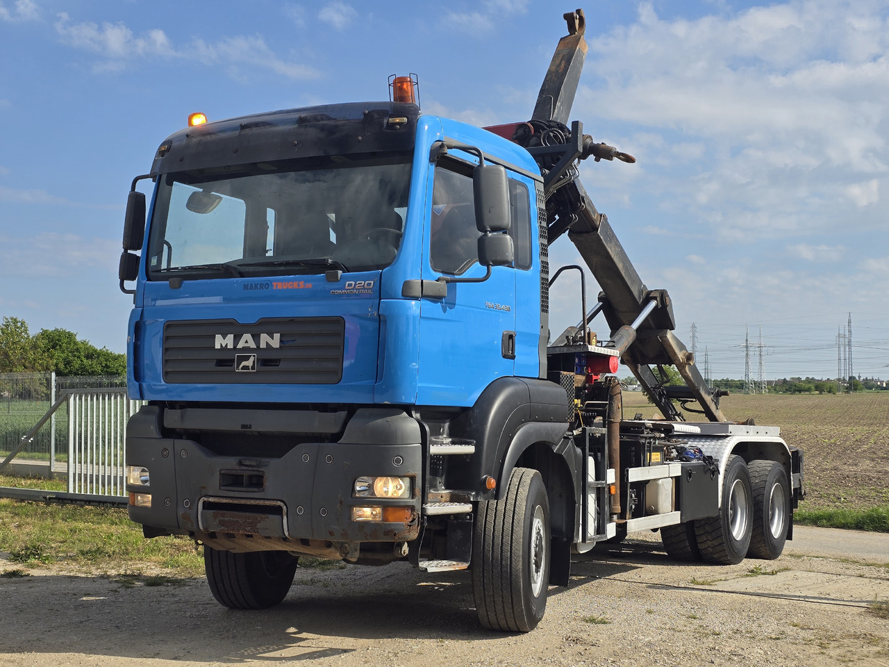 MAN TGA 33.430 6X6 / HMF 1823 K3+REM.CON./ HOOK SYSTEM - Мултилифт с кука камион, Камион с кран: снимка 5 MAN TGA 33.430 6X6 / HMF 1823 K3+REM.CON./ HOOK SYSTEM - Мултилифт с кука камион, Камион с кран: снимка 5