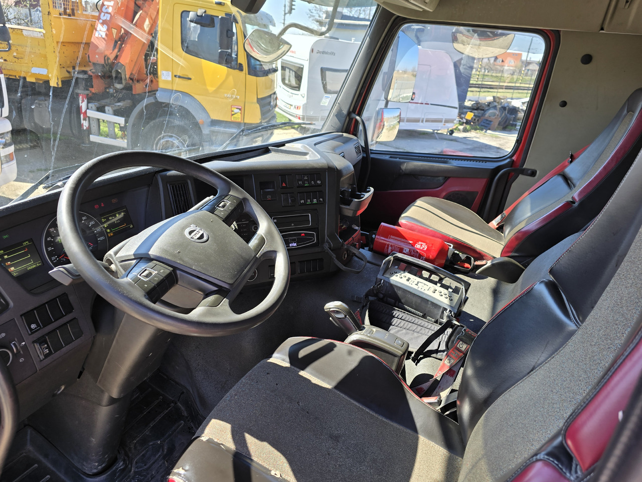 Лизинг на VOLVO FMX 420 6X4 / HIAB 144B-hiduo / hook system VOLVO FMX 420 6X4 / HIAB 144B-hiduo / hook system: снимка 8