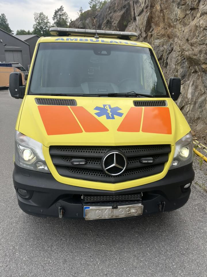 Лизинг на MERCEDES-BENZ Sprinter 319 - AMBULANCE MERCEDES-BENZ Sprinter 319 - AMBULANCE: снимка 9