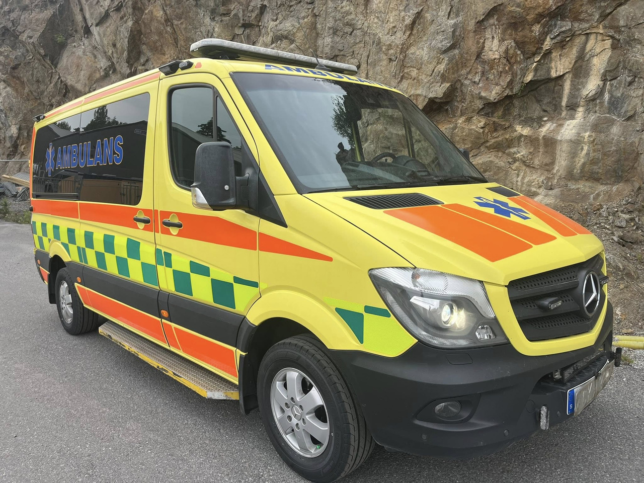 MERCEDES-BENZ Sprinter 319 - AMBULANCE - Линейка: снимка 5 MERCEDES-BENZ Sprinter 319 - AMBULANCE - Линейка: снимка 5