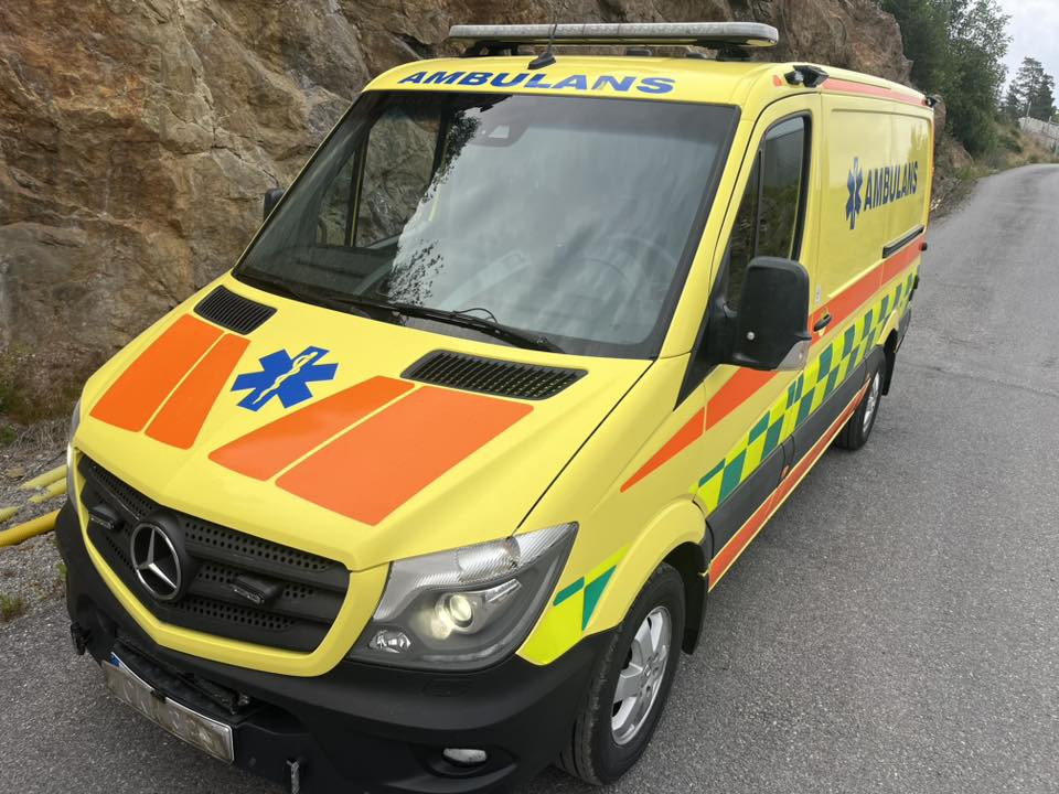 MERCEDES-BENZ Sprinter 319 - AMBULANCE - Линейка: снимка 1 MERCEDES-BENZ Sprinter 319 - AMBULANCE - Линейка: снимка 1