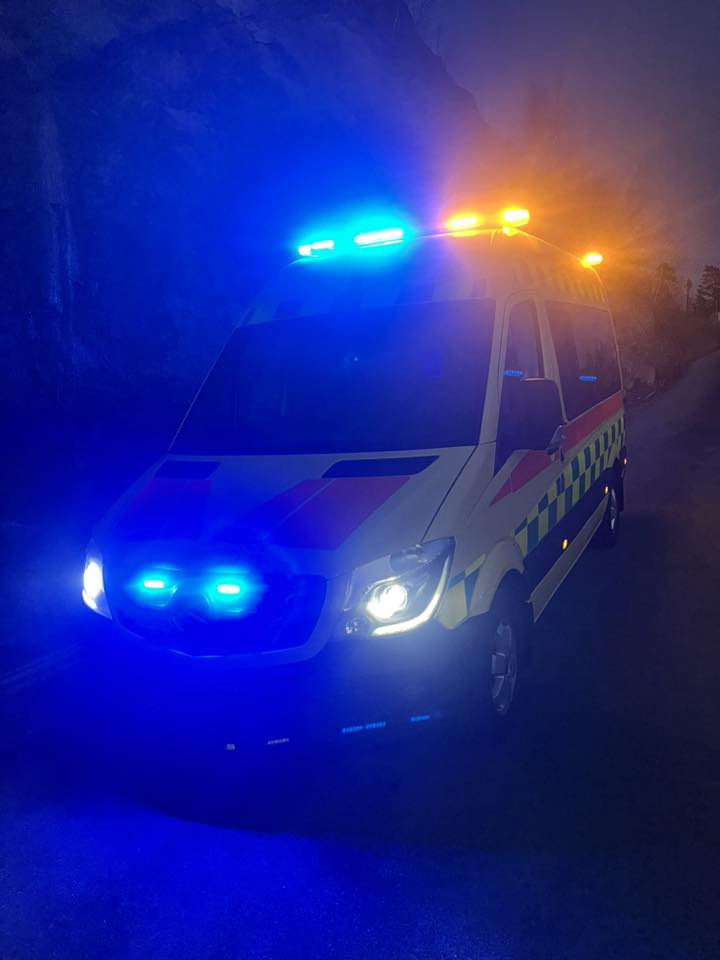 MERCEDES-BENZ Sprinter 319 - Light AMBULANCE / shvydka dopomo - Линейка: снимка 1 MERCEDES-BENZ Sprinter 319 - Light AMBULANCE / shvydka dopomo - Линейка: снимка 1