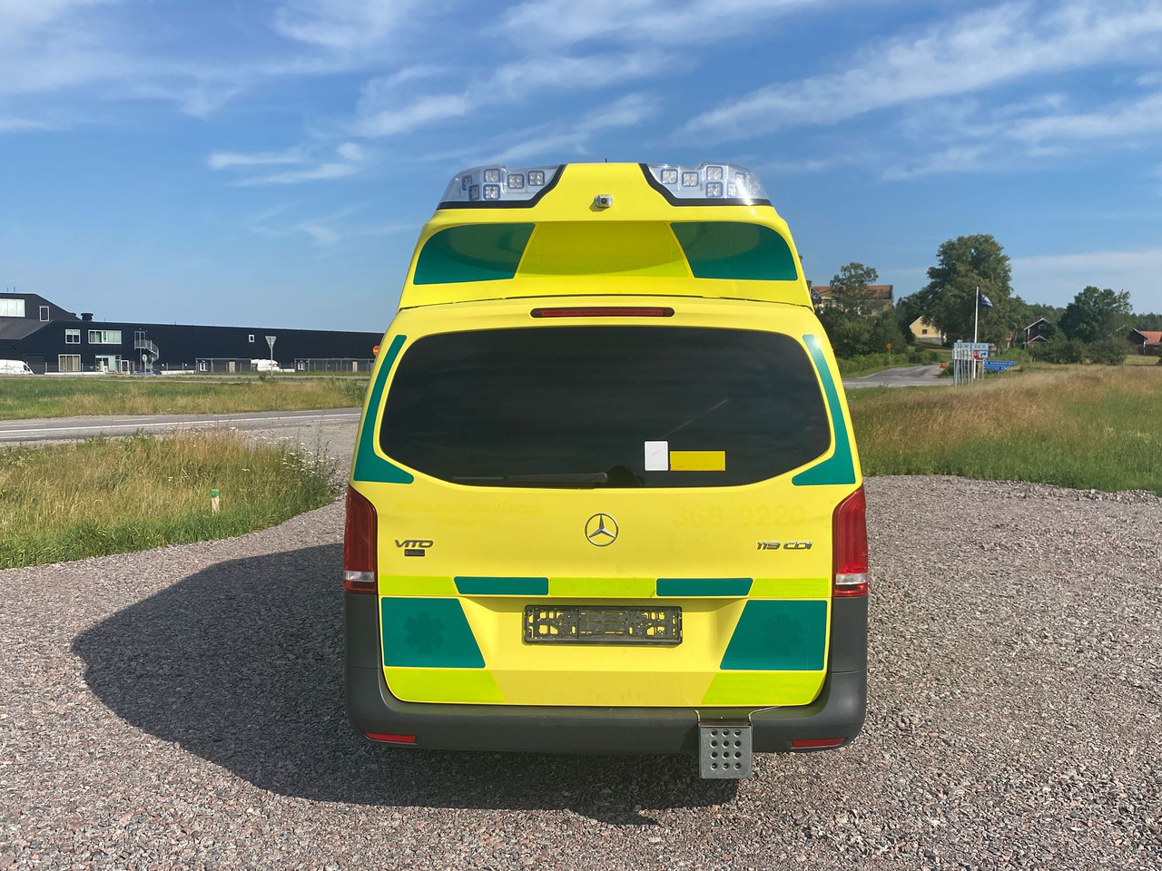 MERCEDES-BENZ Vito 119 4x4 - Ambulans / AMBULANCE - Линейка: снимка 3 MERCEDES-BENZ Vito 119 4x4 - Ambulans / AMBULANCE - Линейка: снимка 3