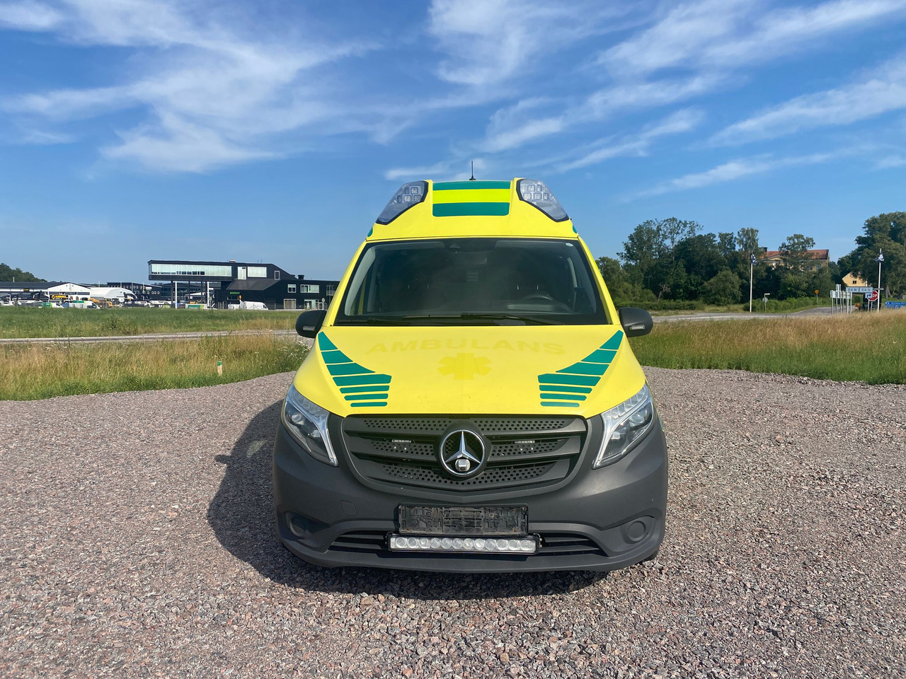 MERCEDES-BENZ Vito 119 4x4 - Ambulans / AMBULANCE - Линейка: снимка 4 MERCEDES-BENZ Vito 119 4x4 - Ambulans / AMBULANCE - Линейка: снимка 4
