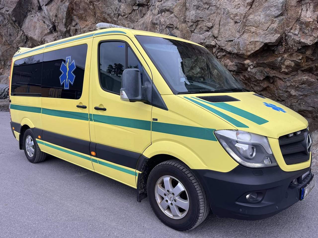 Mercedes-Benz Sprinter 316 - 2 stretcher ambulance - RESERVERAD!! - Линейка: снимка 2 Mercedes-Benz Sprinter 316 - 2 stretcher ambulance - RESERVERAD!! - Линейка: снимка 2