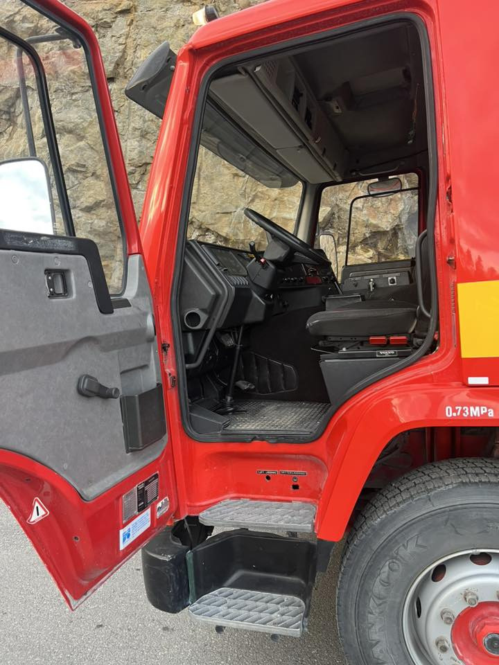 Лизинг на VOLVO FL10 4x2 - fire engine / fire truck / brandbil VOLVO FL10 4x2 - fire engine / fire truck / brandbil: снимка 13