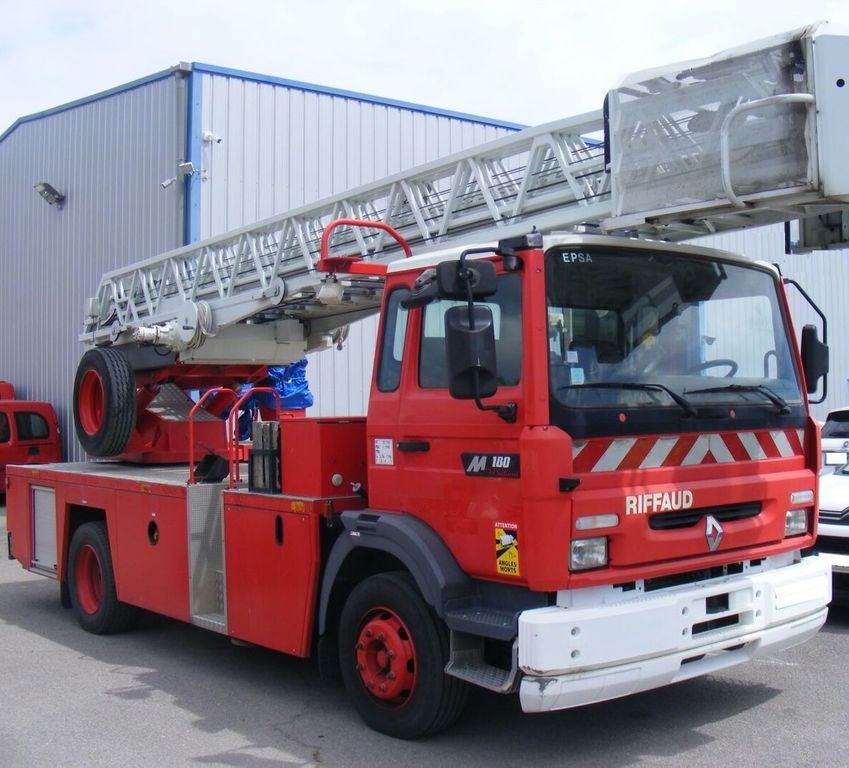 Renault Midliner M180 Drehleiter Feuerwehr EPSA23.5 1999 - Автовишка: снимка 2 Renault Midliner M180 Drehleiter Feuerwehr EPSA23.5 1999 - Автовишка: снимка 2