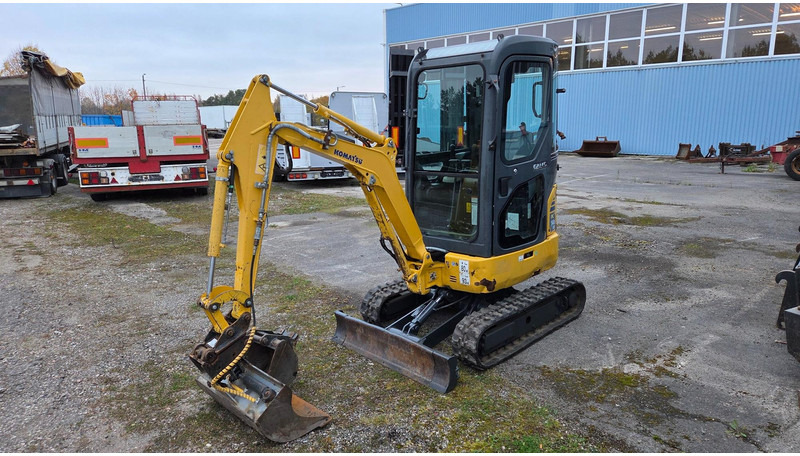 Komatsu PC14R - Мини багер: снимка 1 Komatsu PC14R - Мини багер: снимка 1
