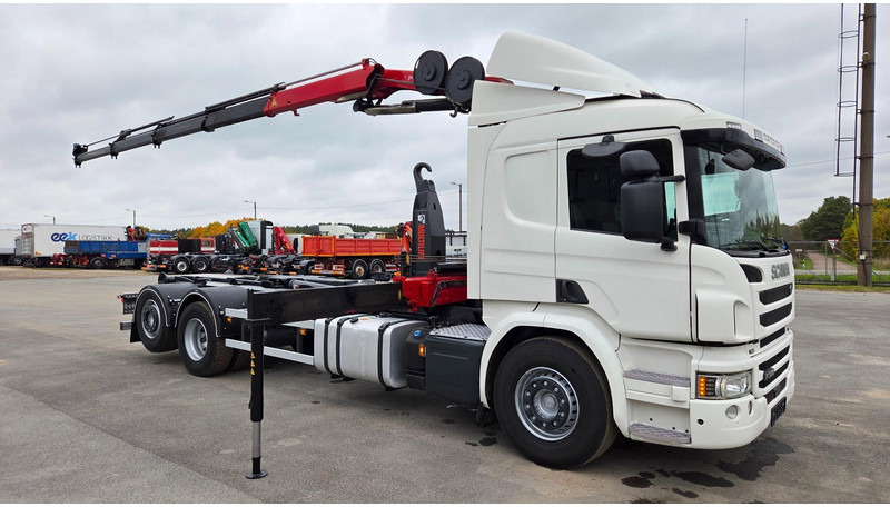 Scania P370 6X2*4 HMF 1730 - Мултилифт с кука камион, Камион с кран: снимка 2 Scania P370 6X2*4 HMF 1730 - Мултилифт с кука камион, Камион с кран: снимка 2