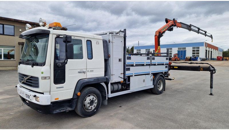 Volvo FL220 4X2 Palfinger PK7501 - Бордови камион, Камион с кран: снимка 1 Volvo FL220 4X2 Palfinger PK7501 - Бордови камион, Камион с кран: снимка 1