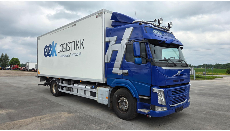 Volvo FM330 4X2 - Камион фургон: снимка 2 Volvo FM330 4X2 - Камион фургон: снимка 2