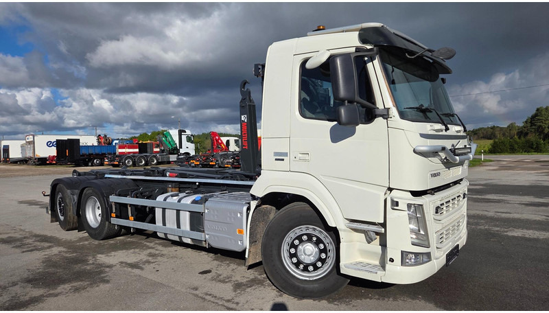 Volvo FM460 6X2*4 - Мултилифт с кука камион: снимка 2 Volvo FM460 6X2*4 - Мултилифт с кука камион: снимка 2