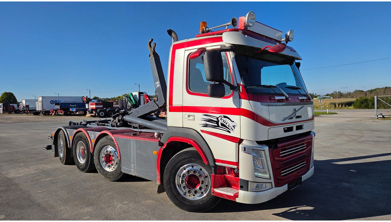 Volvo FM460 8X2*6 - Мултилифт с кука камион: снимка 2 Volvo FM460 8X2*6 - Мултилифт с кука камион: снимка 2