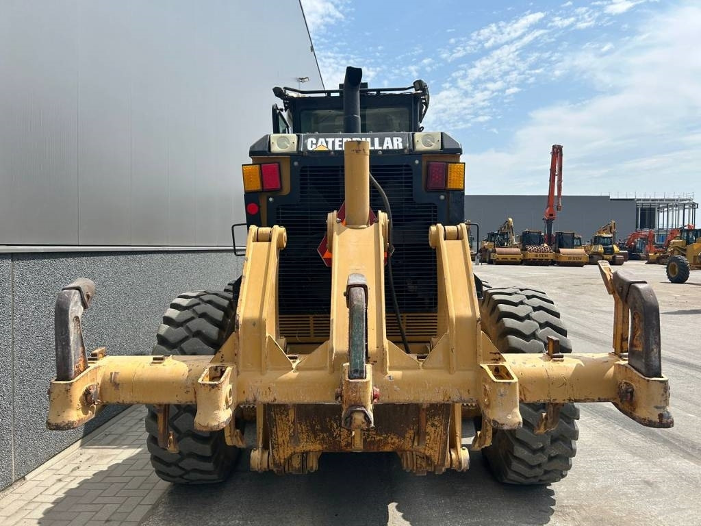 CAT 140 M (CE Certified) - Грейдер: снимка 4 CAT 140 M (CE Certified) - Грейдер: снимка 4
