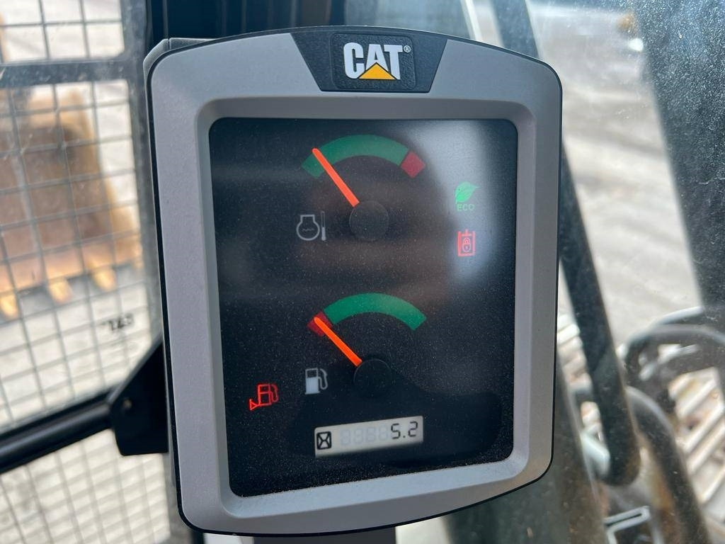 Лизинг на CAT 320 D3 GC  CAT 320 D3 GC: снимка 11