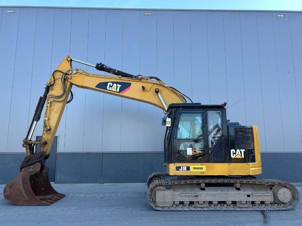 CAT 325 FL CR - Верижен багер: снимка 1 CAT 325 FL CR - Верижен багер: снимка 1