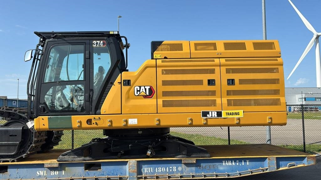 CAT 374 - Верижен багер: снимка 1 CAT 374 - Верижен багер: снимка 1