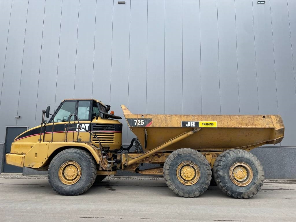 CAT 725 (CE certified - good working condition) - Съчленен самосвал: снимка 2 CAT 725 (CE certified - good working condition) - Съчленен самосвал: снимка 2