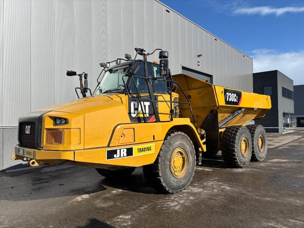 CAT 730 C2 (Tailgate) - Съчленен самосвал: снимка 2 CAT 730 C2 (Tailgate) - Съчленен самосвал: снимка 2