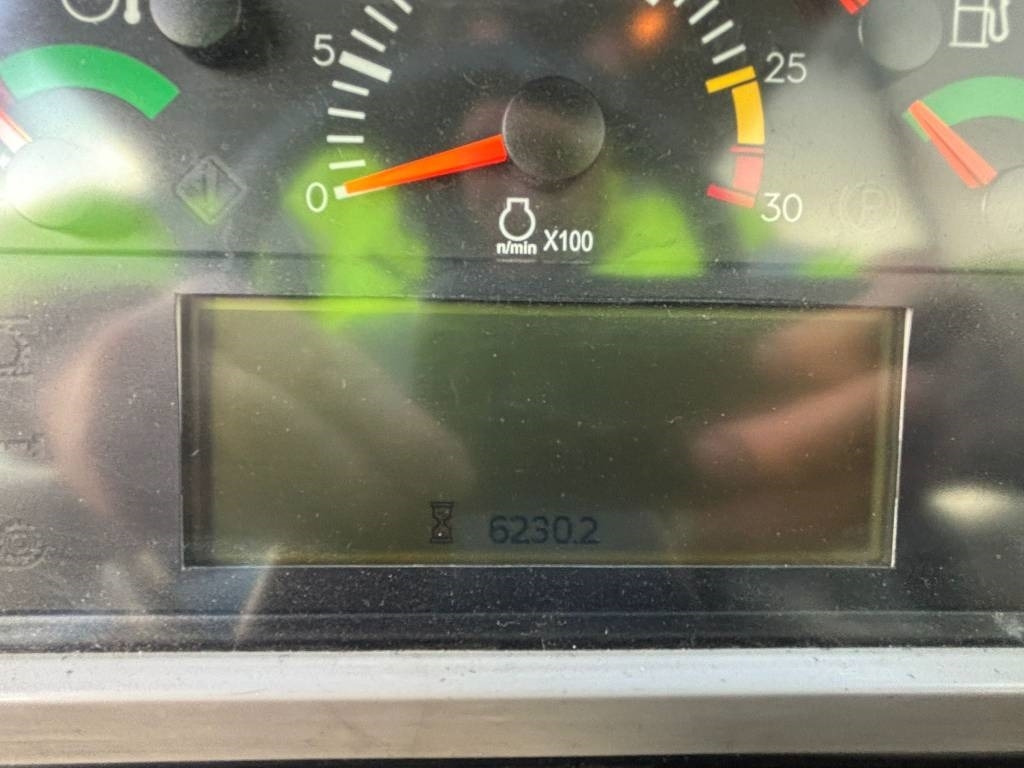 CAT 735 B (Under Preparation) - Съчленен самосвал: снимка 3 CAT 735 B (Under Preparation) - Съчленен самосвал: снимка 3