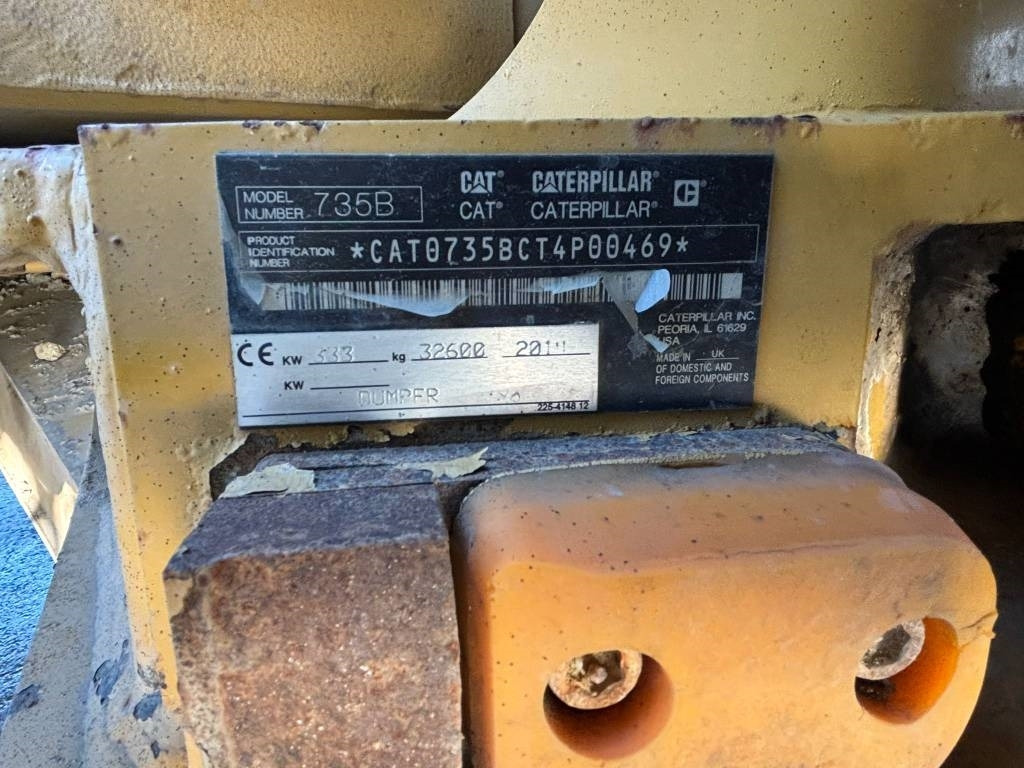 CAT 735 B (Under Preparation) - Съчленен самосвал: снимка 2 CAT 735 B (Under Preparation) - Съчленен самосвал: снимка 2