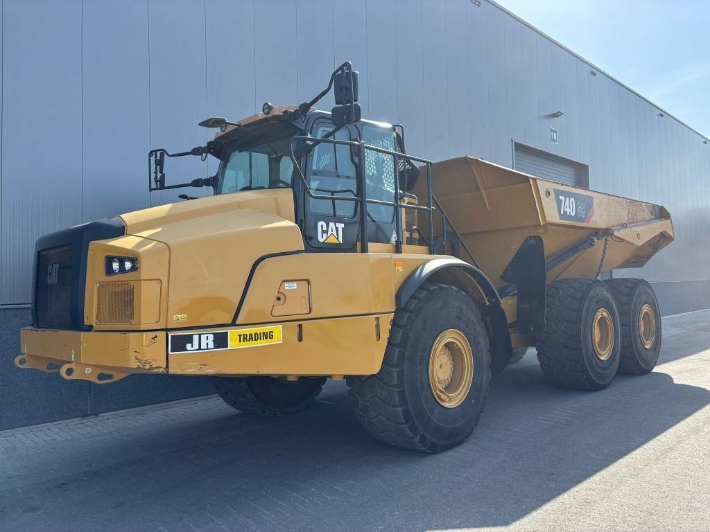 CAT 740 GC - Съчленен самосвал: снимка 2 CAT 740 GC - Съчленен самосвал: снимка 2