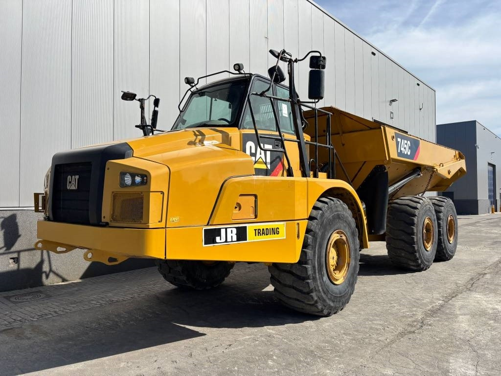 CAT 745 C - Съчленен самосвал: снимка 2 CAT 745 C - Съчленен самосвал: снимка 2
