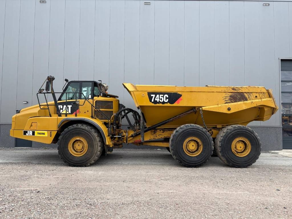 CAT 745 C - Съчленен самосвал: снимка 1 CAT 745 C - Съчленен самосвал: снимка 1