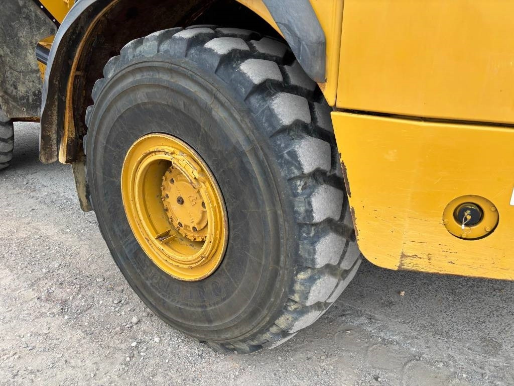 Съчленен самосвал CAT 745 C: снимка 24