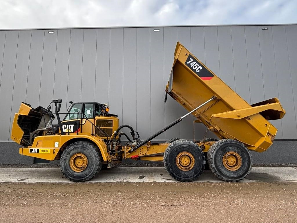 CAT 745 C - Съчленен самосвал: снимка 2 CAT 745 C - Съчленен самосвал: снимка 2