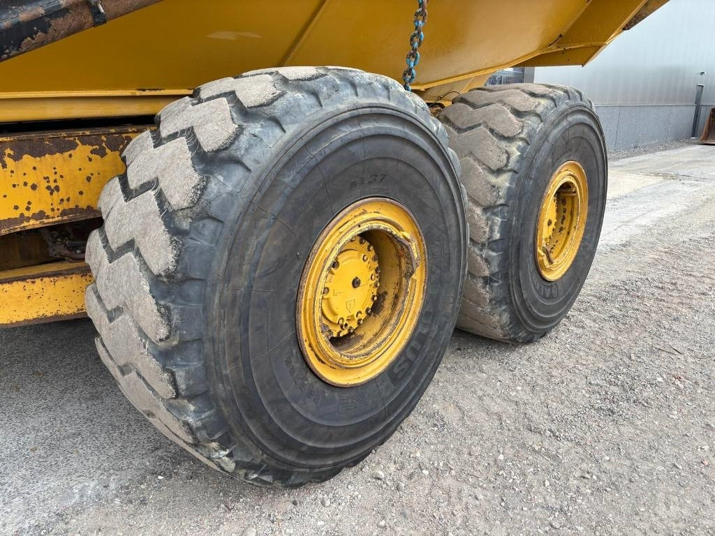 Съчленен самосвал CAT 745 C: снимка 23