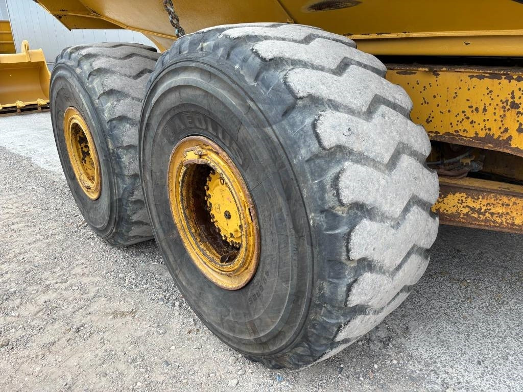 Съчленен самосвал CAT 745 C: снимка 25