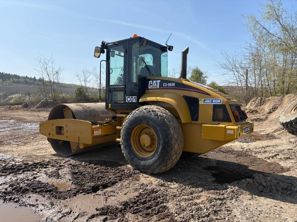 CAT CS 563 E - Компактор: снимка 2 CAT CS 563 E - Компактор: снимка 2