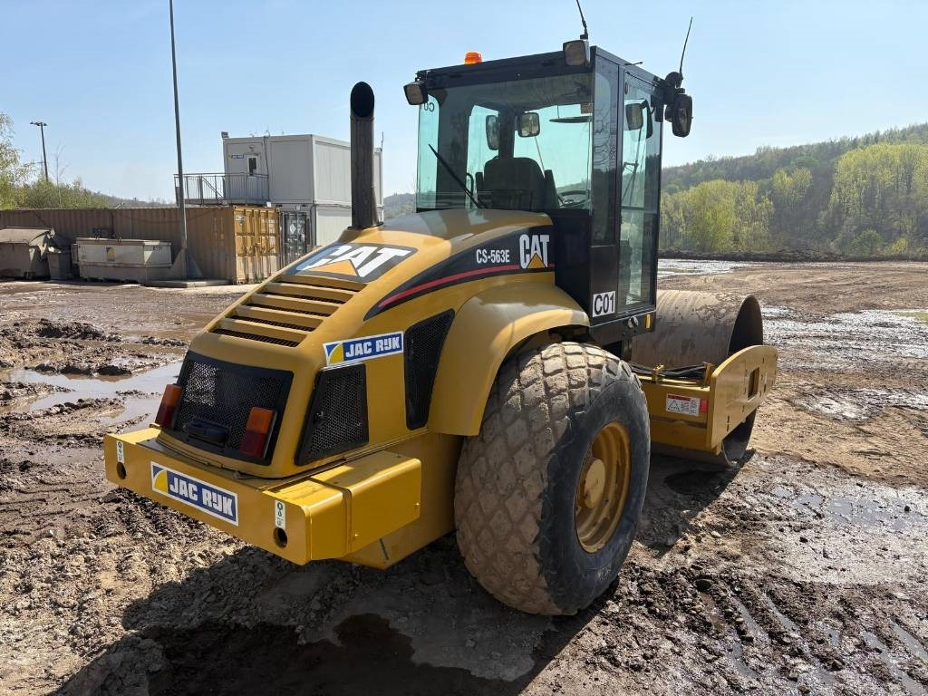 CAT CS 563 E - Компактор: снимка 4 CAT CS 563 E - Компактор: снимка 4