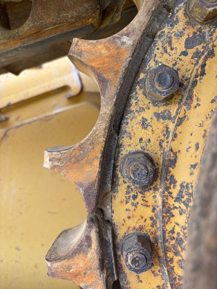 CAT D 6 N LGP (Under Preparation) - Булдозер: снимка 4 CAT D 6 N LGP (Under Preparation) - Булдозер: снимка 4