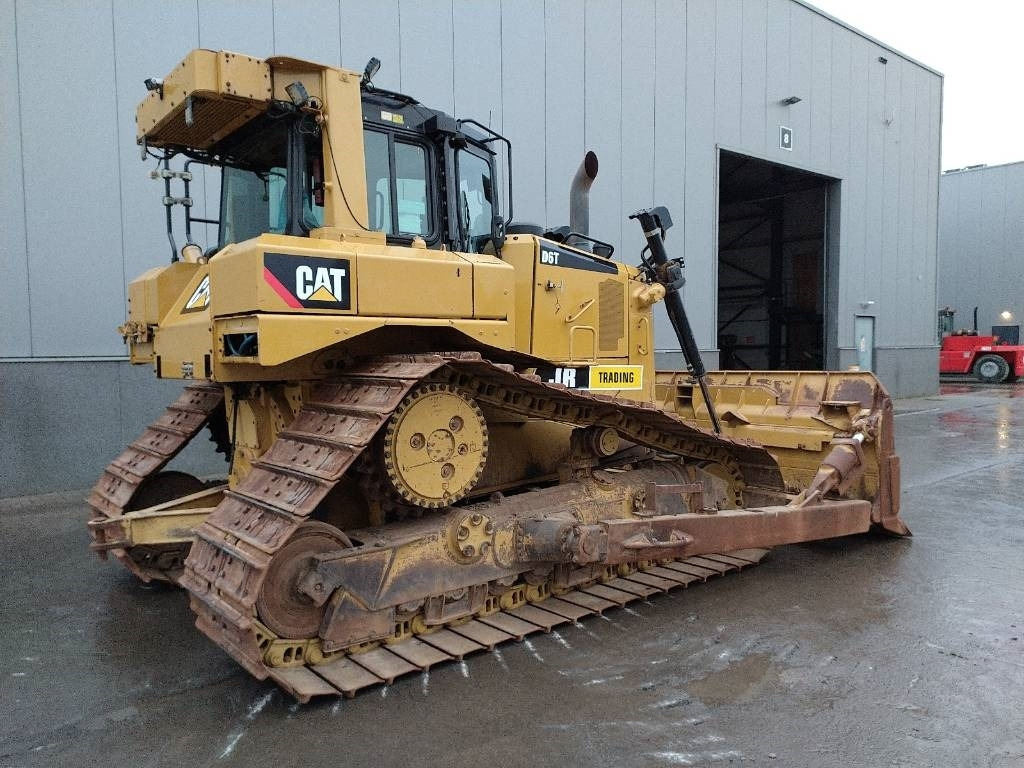 CAT D 6 T LGP (CE / New UC) - Булдозер: снимка 4 CAT D 6 T LGP (CE / New UC) - Булдозер: снимка 4