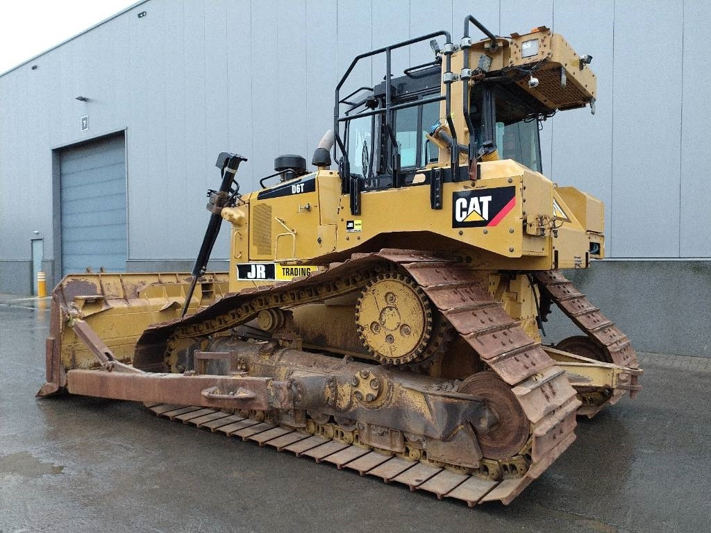 CAT D 6 T LGP (CE / New UC) - Булдозер: снимка 2 CAT D 6 T LGP (CE / New UC) - Булдозер: снимка 2