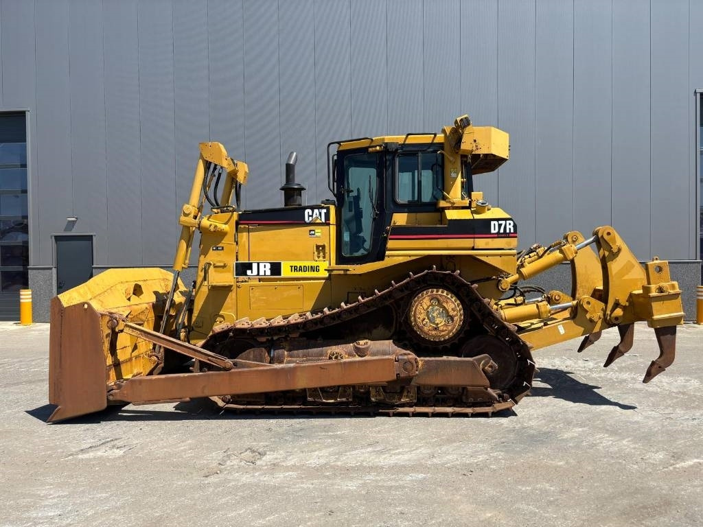 CAT D 7 R (CE certified) - Булдозер: снимка 2 CAT D 7 R (CE certified) - Булдозер: снимка 2