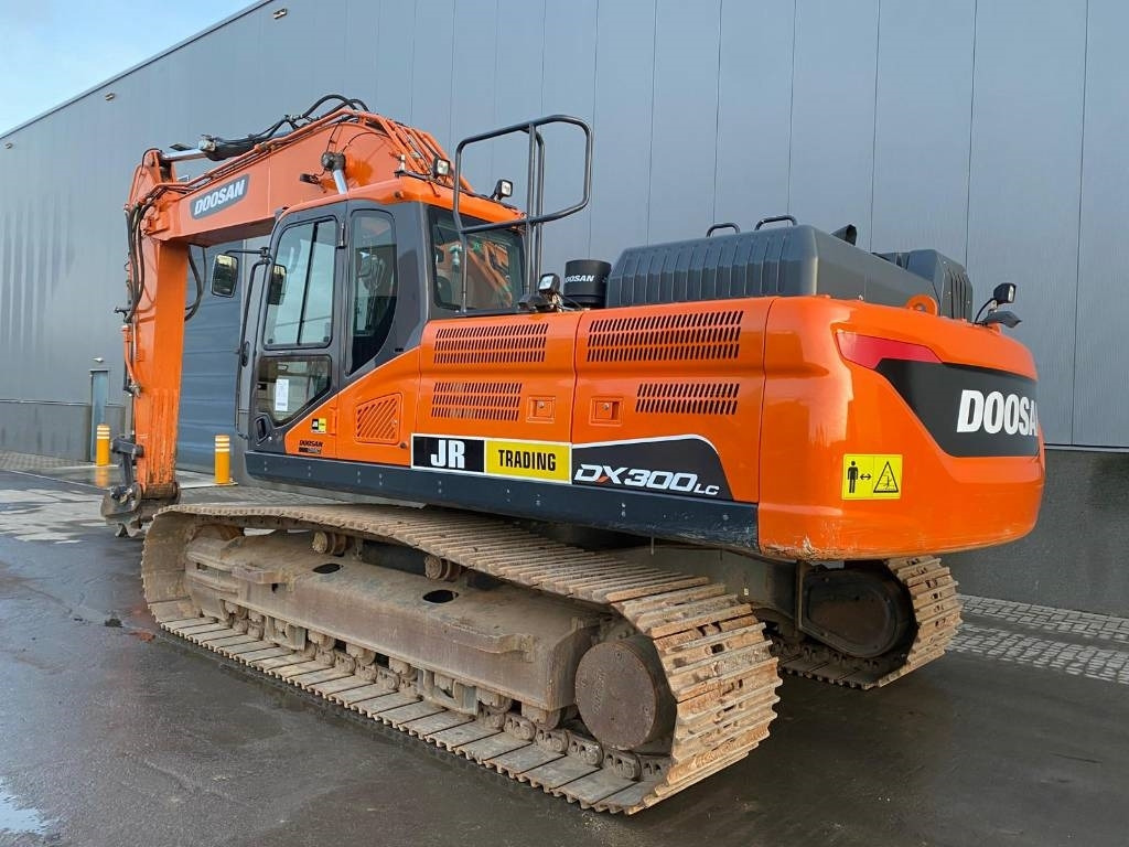 Doosan DX 300 LC-7 - Верижен багер: снимка 3 Doosan DX 300 LC-7 - Верижен багер: снимка 3