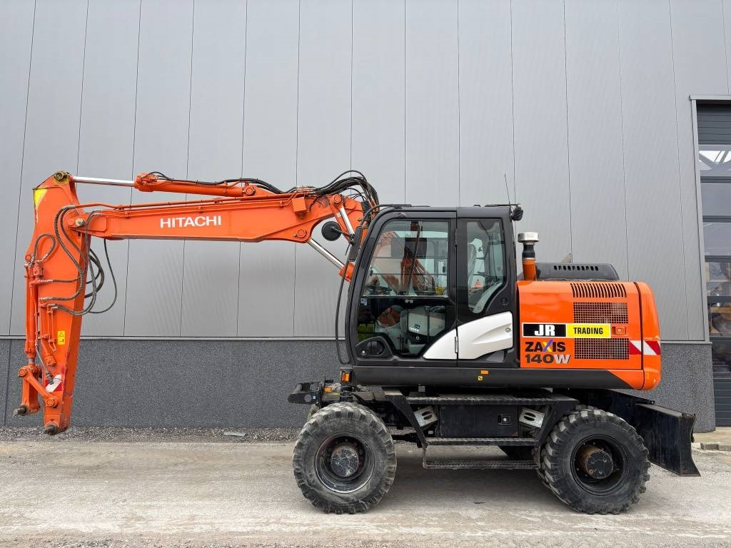 Hitachi ZX 140 W-5B - Колесен багер: снимка 1 Hitachi ZX 140 W-5B - Колесен багер: снимка 1