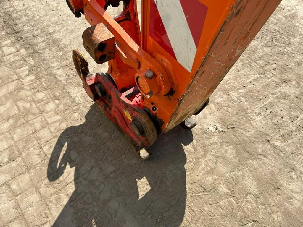 Колесен багер Hitachi ZX 140 W-5B: снимка 19