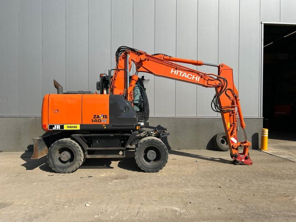 Hitachi ZX 140 W-5B - Колесен багер: снимка 5 Hitachi ZX 140 W-5B - Колесен багер: снимка 5